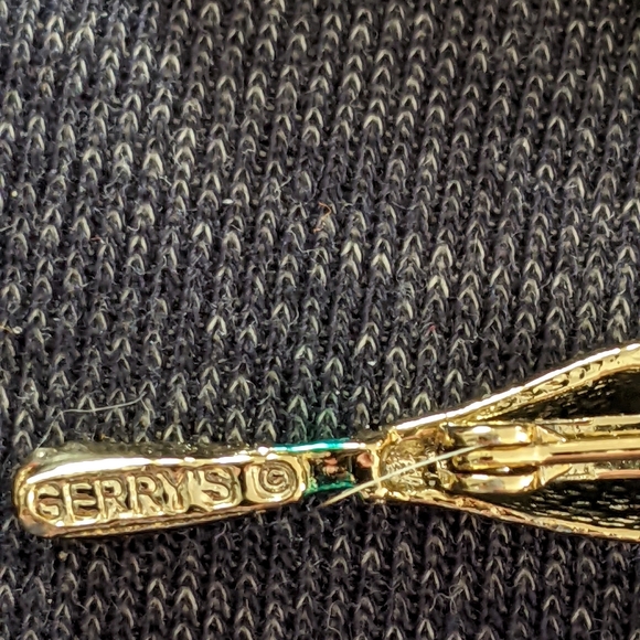 GERRYS Bowling Brooch - Picture 4 of 5